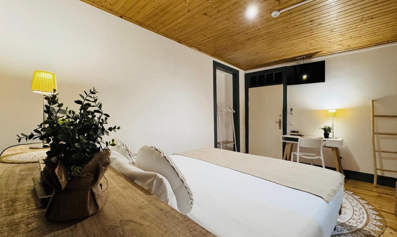 Se Velha Suites Coímbra Exterior foto